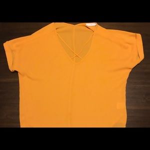 Lush Low Neck Short-Sleeve Blouses